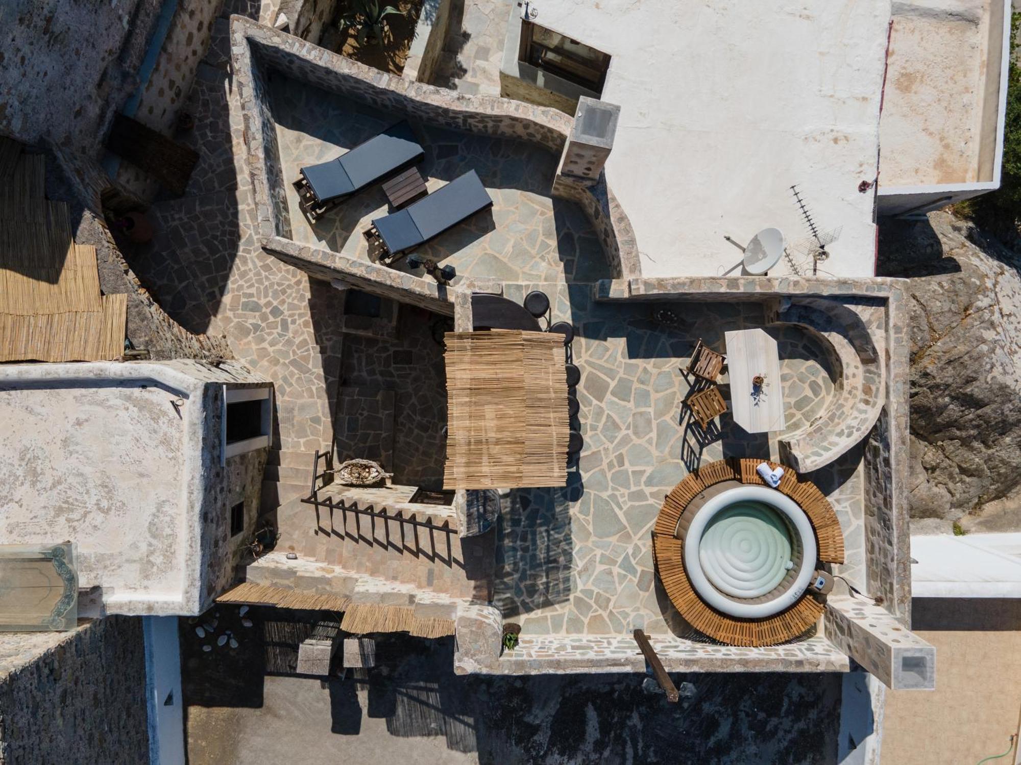 Themed House "Castle Halaros" View 17Th Century Villa Glinado Naxos Екстериор снимка